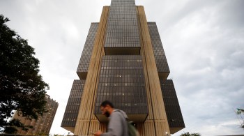 Isso aconteceria no cenário mais extremo, em que bancos teriam de aumentar capital em cerca de R$ 70 bi para voltarem a se enquadrar nas exigências regulatórias