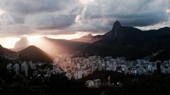 Passa a ser facultativo às instituições financeiras a liberação de recursos relativos aos financiamentos imobiliários contratados até 30 de setembro deste ano