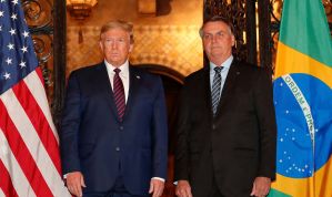 Trump convida Jair Bolsonaro para ir à posse em Washington