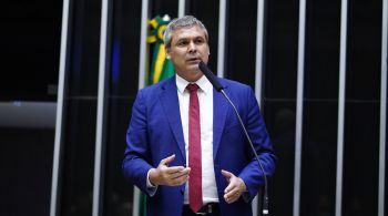 Lindbergh Farias vê possível reforma ministerial e emendas como desafios para concluir tramitação