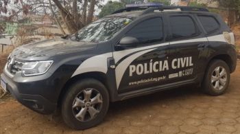 Segundo a polícia, foi achado um "bolo de pano entre os ossos da mandíbula e do maxilar" do cadáver