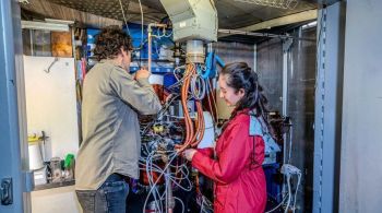 Experimento bem-sucedido mostrou ser possível sintetizar elementos superpesados em laboratório usando um feixe de titânio