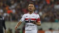 São Paulo não chega a acordo com Rafinha e encaminha saída do lateral