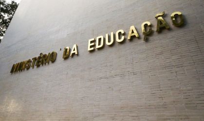 Pé-de-Meia: MEC pagará R$ 1.050 por mês para universitários de licenciatura