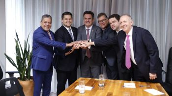 Partido reuniu bancada nesta quarta-feira (23) para formalizar decisão; a sigla é a terceira que anuncia aliança com o senador do Amapá