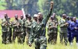 Grupo rebelde M23 durante treinamento militar em Rutshuru, República Democrática do Congo