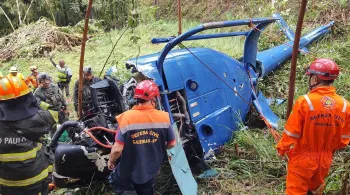 Outras duas pessoas foram resgatadas com vida; aeronave foi encontrada em Morro de Tico Tico, próximo à rodovia dos Bandeirantes 