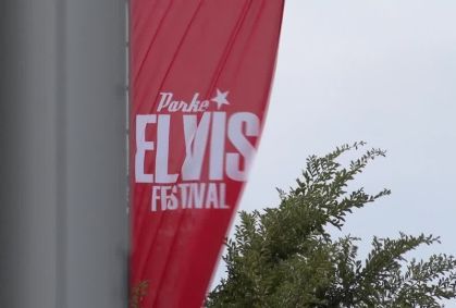 Parkes Elvis Festival começa nesta quinta-feira (9), um dia após o aniversário de 90 anos do cantor, na Austrália