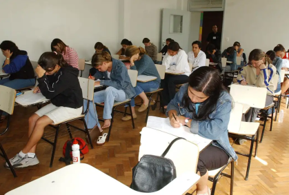 Os estudantes que perderam a prova já podem pedir dispensa