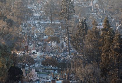 Área de Pacific Palisades, em Los Angeles, afetada por incêndios florestais.