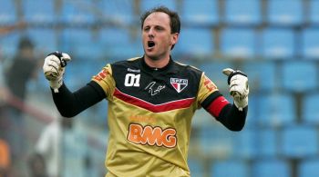 Ídolo do São Paulo, ex-goleiro anotou 61 gols de falta na carreira, e 131 no total