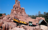 Big Thunder Mountain Railroad fica na área de Frontierland, no Magic Kingdom Park, em Orlando