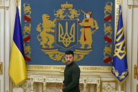 Zelensky diz que está disposto a deixar presidência se isso trouxer paz