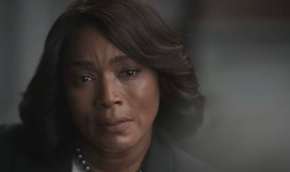 Atriz Angela Bassett fala sobre “Dia Zero”: “Envolvente, com reviravoltas e intrigas"