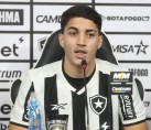 Reforço afasta rumor de que não desejava ir para o Botafogo