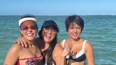 Maiara aparece com novo visual em foto com a mãe e Maraisa