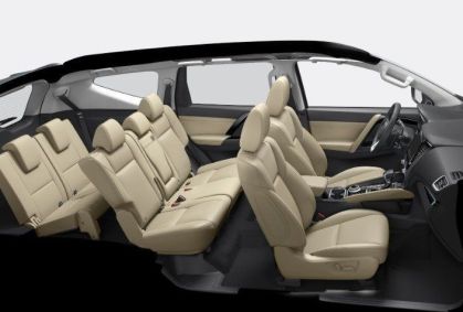 Interior do Pajero Sport 2025