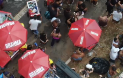 Trio é preso após ser flagrado por drone furtando em bloco de pré-carnaval