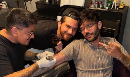 Luan Pereira faz tatuagem em noitada com Gustavo Mioto: "Era só churrasco"